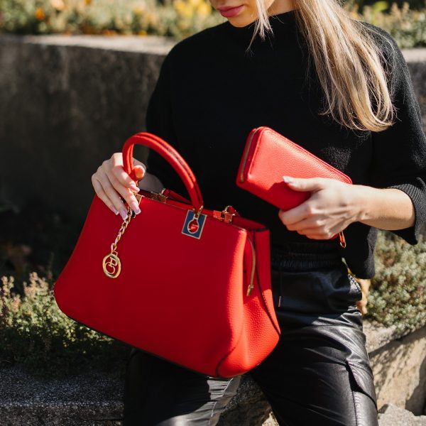 Set geanta cu portofel dama din piele eco rosie logo exterior metalic Bernadette BSSET2205215 4