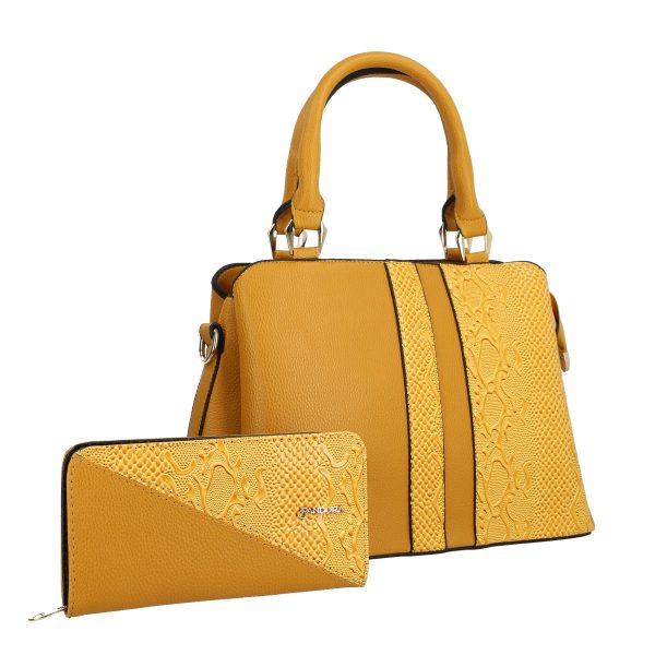 Set geanta cu portofel casual dama piele eco galbena model texturat cu logo BSSET2204041 9