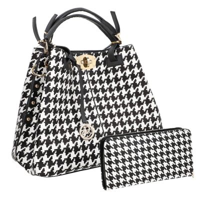 Set geanta cu portofel dama din piele ecologica alb cu negru cu accesoriu metalic si manere BSSET2202018 12