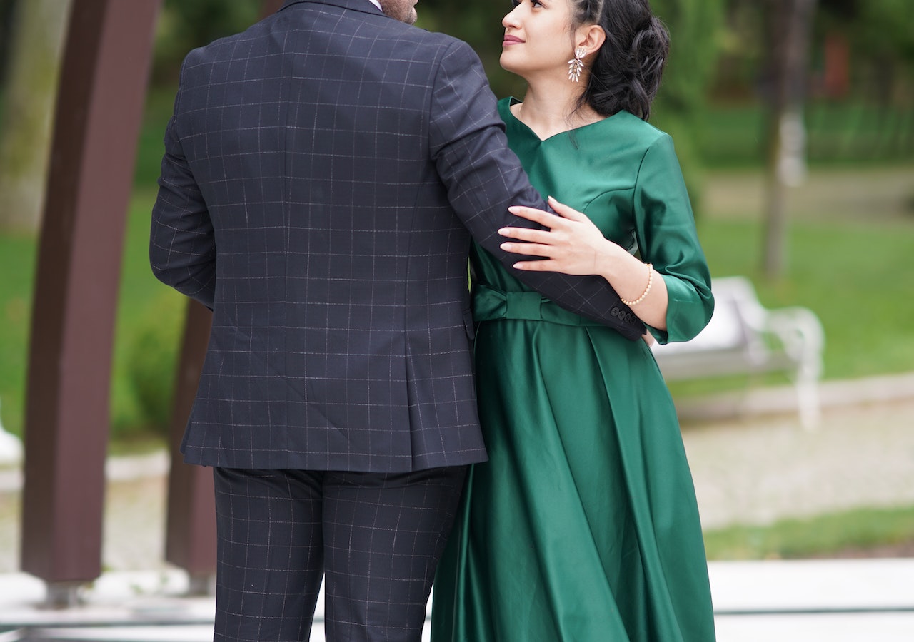 Tinuta de nasa pentru botez - rochie verde, cuplu
