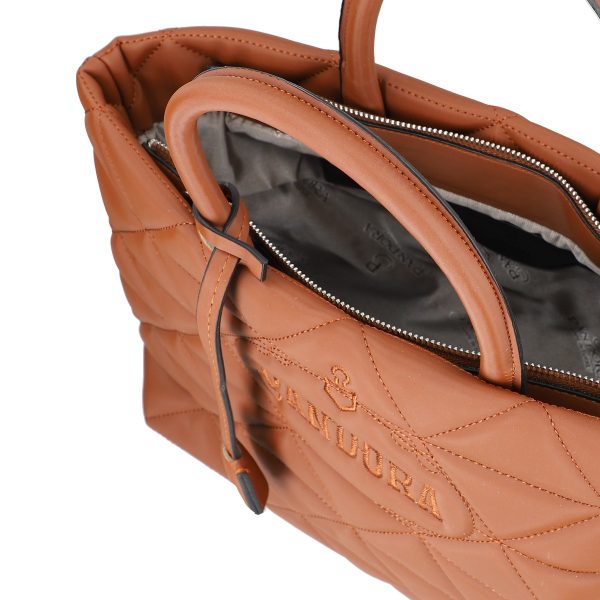 geanta casual pentru femei material impermeabil matlasat maro cu un compartiment spatios si manere bs267p2209066 2