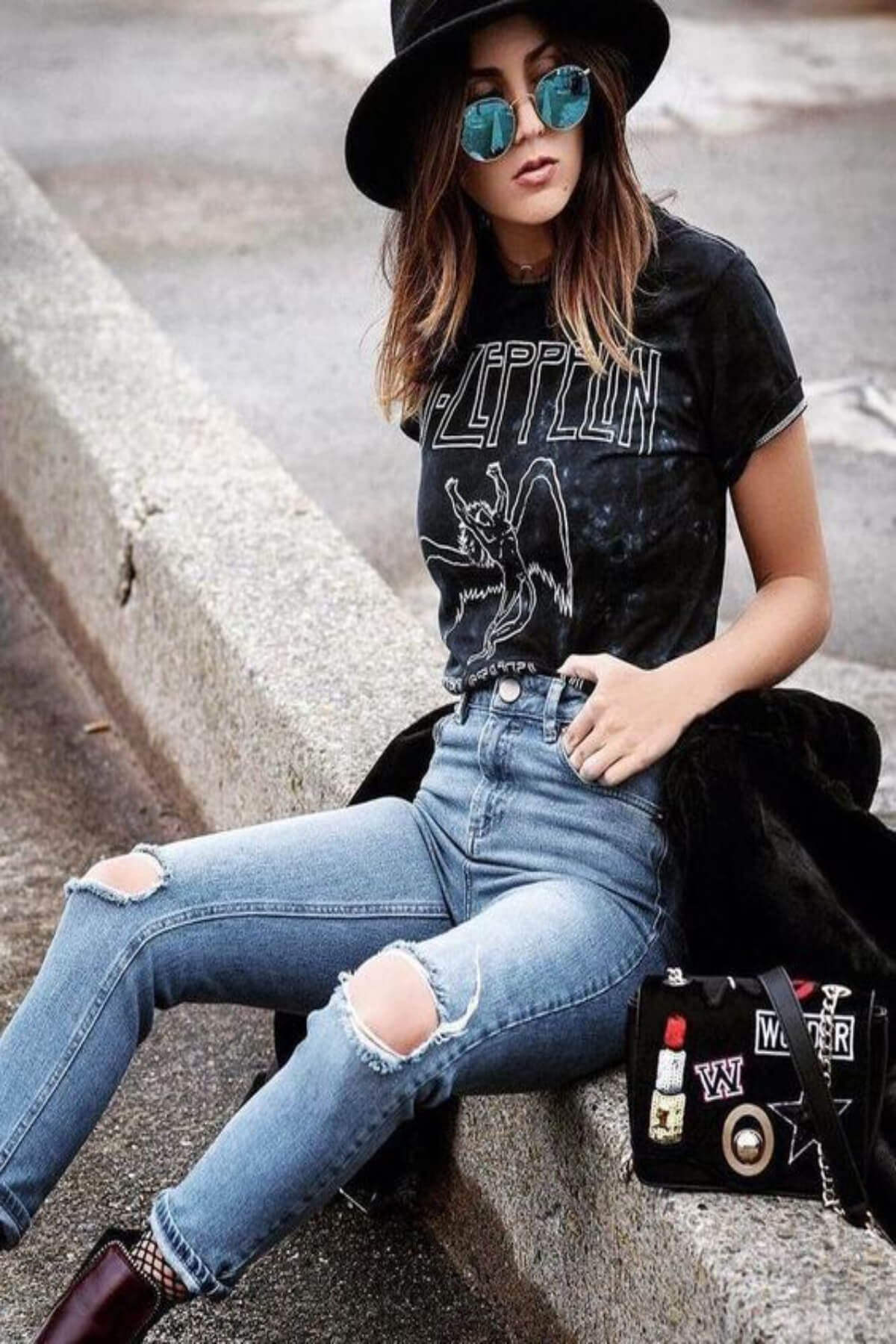 2. Tinute rock-blugi rupti-tricou cu imprimeu rock-palarie neagra-ochelari de soare-geanta neagra