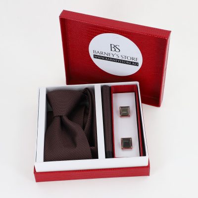 Cadouri Barbati - Pachet cadou pentru bărbați - Cravată Maro, Batistă și Butoni în Cutie Roșie BSsetCR2310920