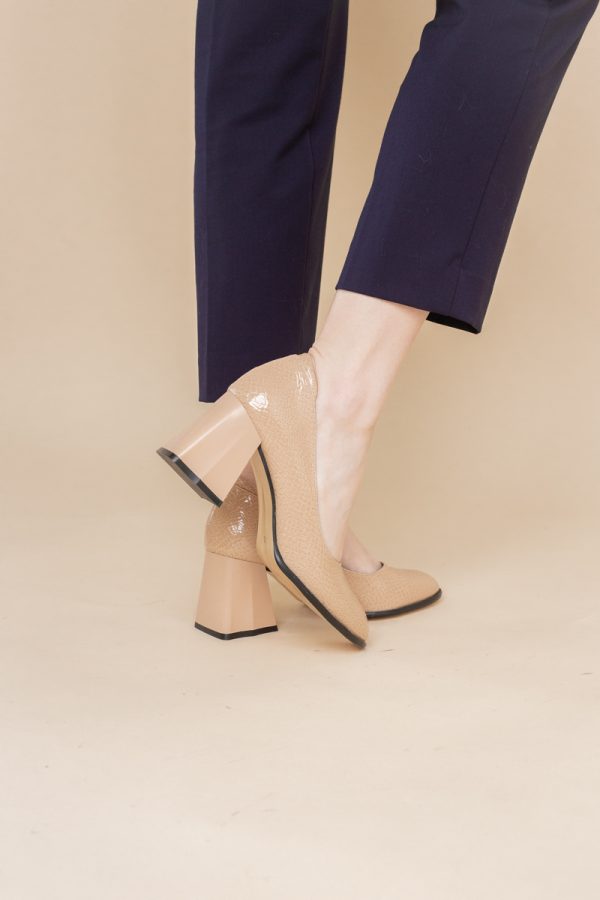 Pantofi cu Toc Gros Piele Ecologica Texturată Varf Rotund culoare Bej lucios(BS6122AY2401557) 175