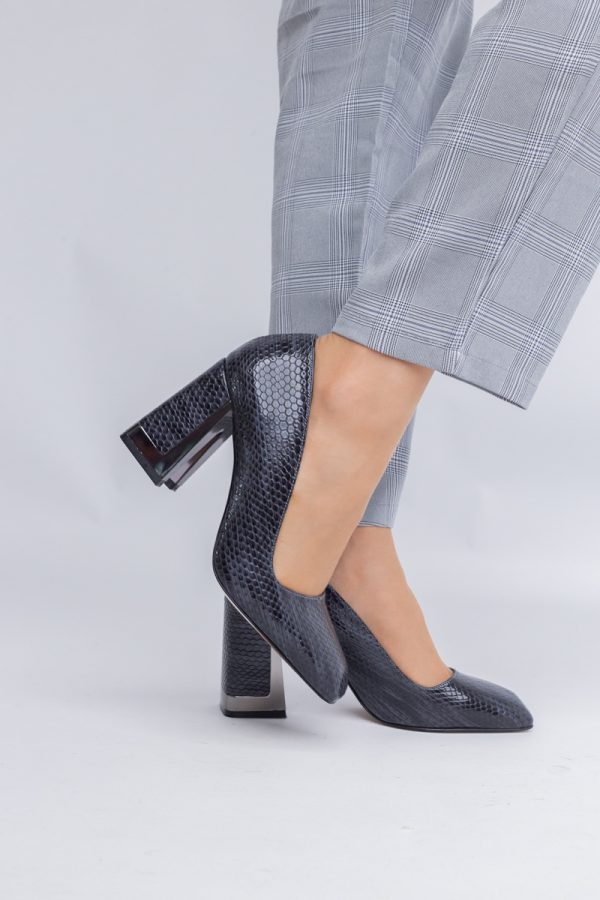 Pantofi Damă cu Toc Gros din Piele Ecologică texturată gri inchis BS20AY2402732 5