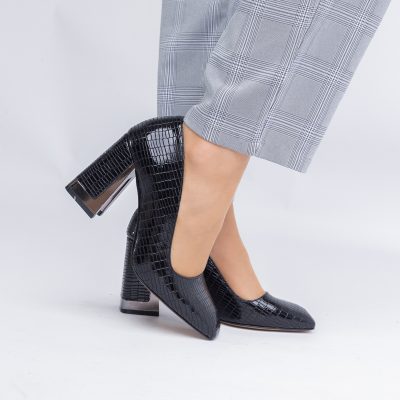 Pantofi Damă cu Toc Gros din Piele Ecologică texturată negru BS20AY2402735