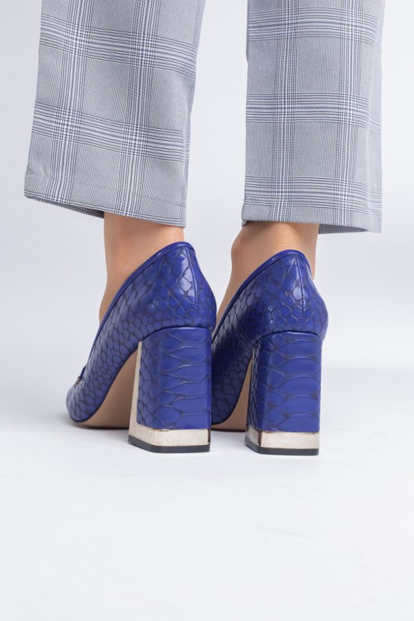 Pantofi Damă cu Toc Gros din Piele Ecologică texturată albastru BS25AY2402724 177