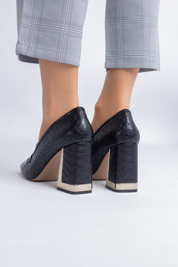 Pantofi Damă cu Toc Gros din Piele Ecologică texturată negru BS25AY2402720 7