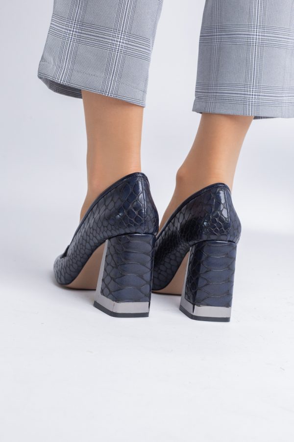 Pantofi Damă cu Toc Gros din Piele Ecologică texturată bleumarin BS25AY2402721 9
