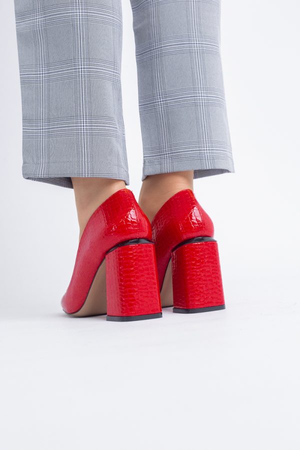 Pantofi Damă cu Toc Gros din Piele Ecologică texturată roșu lac BS01AY2402749 9