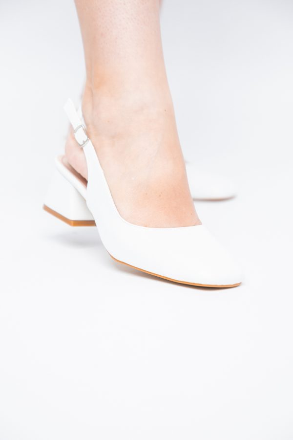 Pantofi Damă cu Toc Gros din Piele Ecologică culoare alb (BS420AY2404136) 173