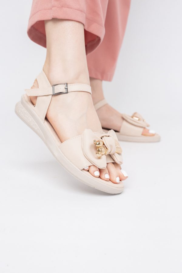 Sandale pentru femei cu fundiță din piele ecologică, culoarea bej (BS410SN2404191) 7