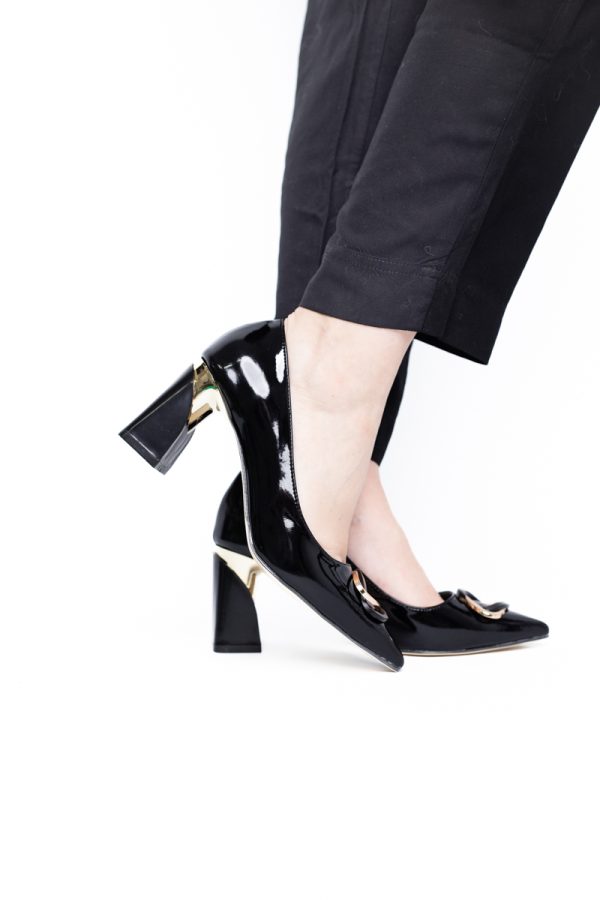 Pantofi pentru femei cu toc gros din piele ecologică în nuanța Negru (BS300AY2404168) 173