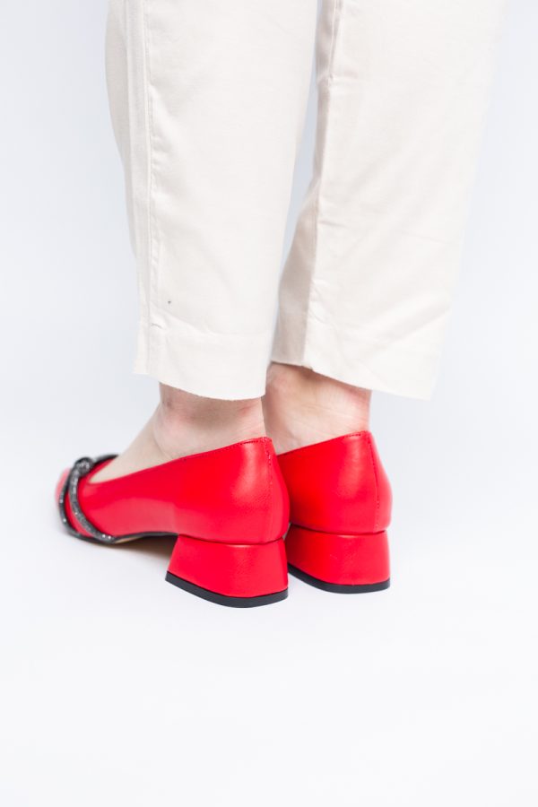 Pantofi Damă cu Toc Jos din Piele Ecologică cu pietricele culoare Roșu (BS023AY2405457) 177