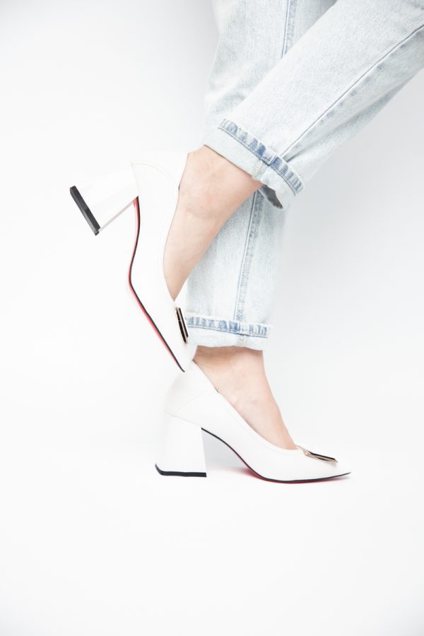 Pantofi Femei cu Toc Gros Piele Ecologică Varf Ascutit design cu pietricele Alb- BS2003D2405410 175