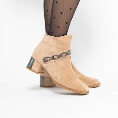 Botine damă cu toc jos din piele ecologică întoarsă cu fermoar - culoare Bej BS578BT2409827