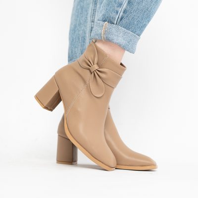 Botine elegante de damă cu toc din piele ecologică cu fundiță Taupe BS1092BT2411154